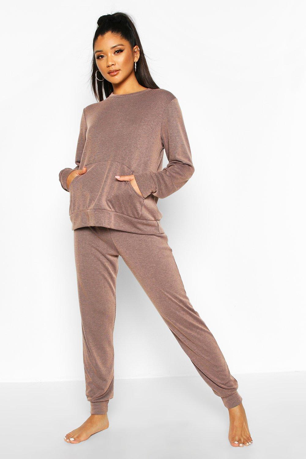 womens jogger lounge set